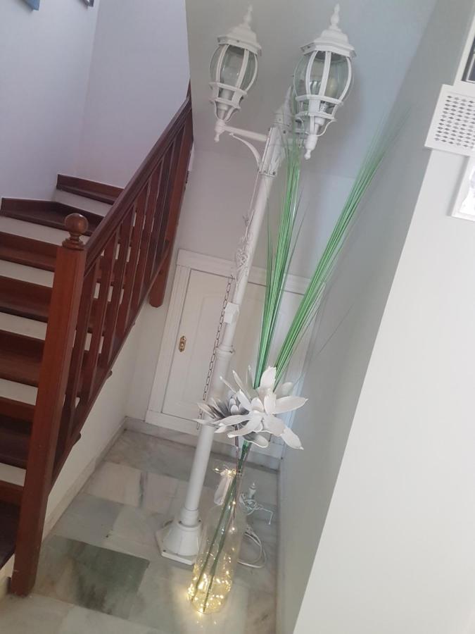 לינה וארוחת בוקר Castillo del Romeral La Casita Del Corazon מראה חיצוני תמונה
