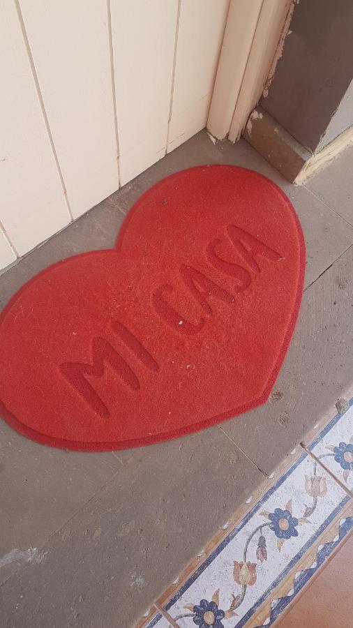 לינה וארוחת בוקר Castillo del Romeral La Casita Del Corazon מראה חיצוני תמונה